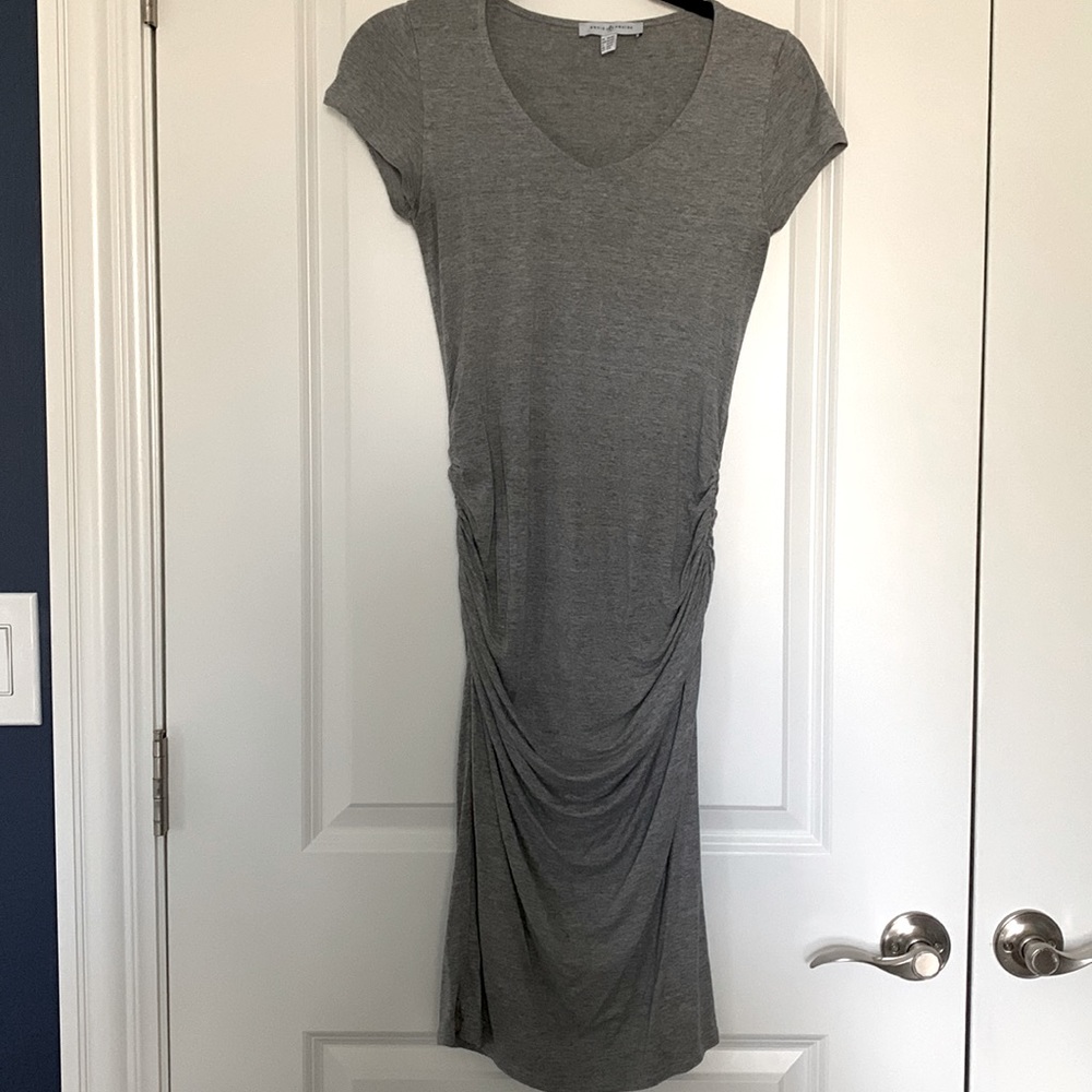 Maternity dress- grey- size 6/8